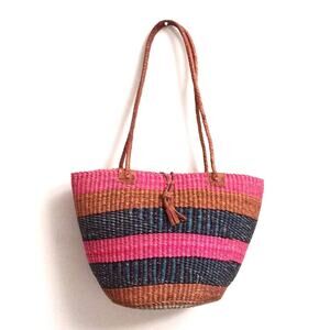 Boho hand woven basket leather straps & closure